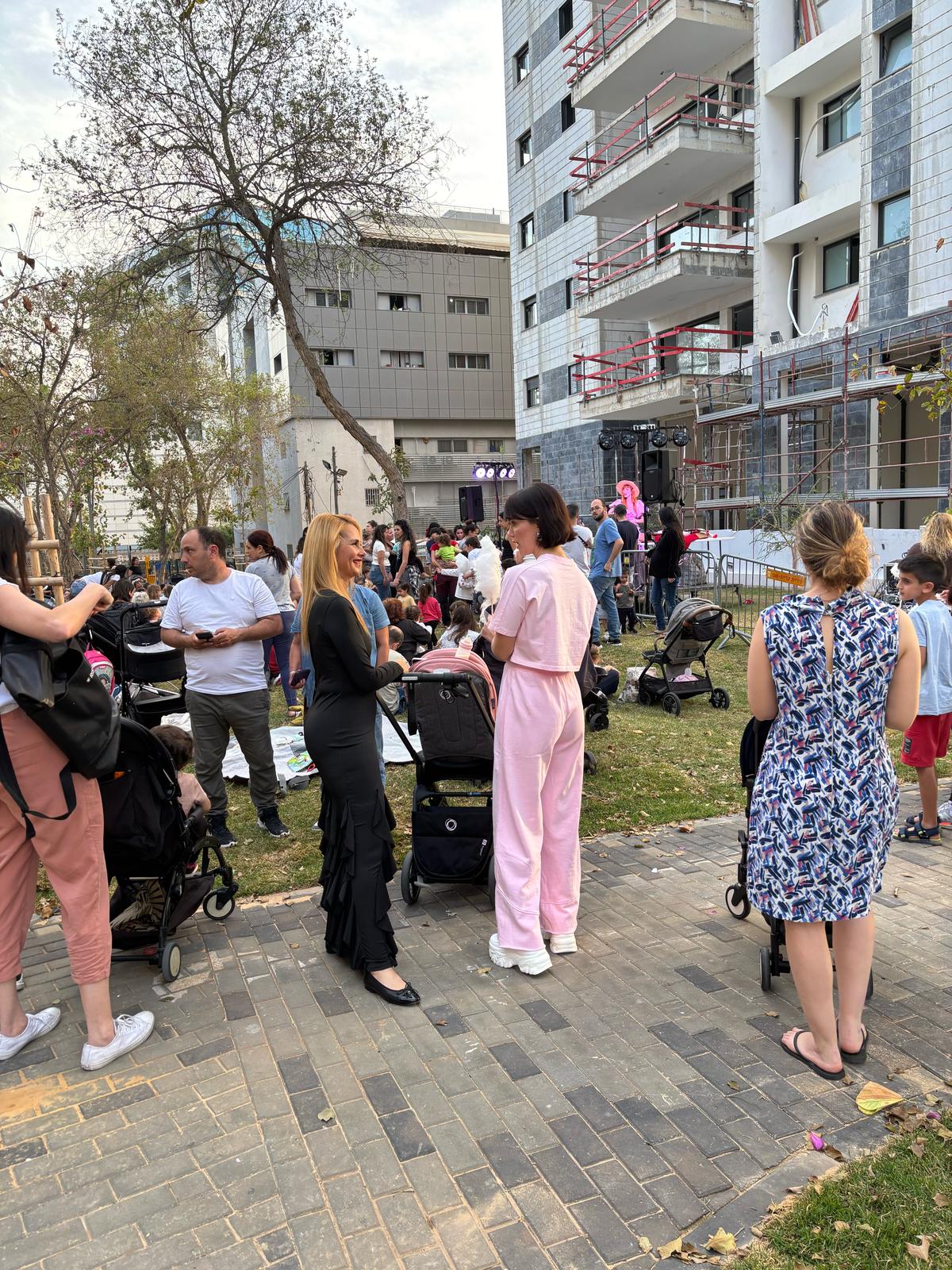 מאות השתתפו בהפנינג חנוכת גינת ששת הימים בקריית אונו