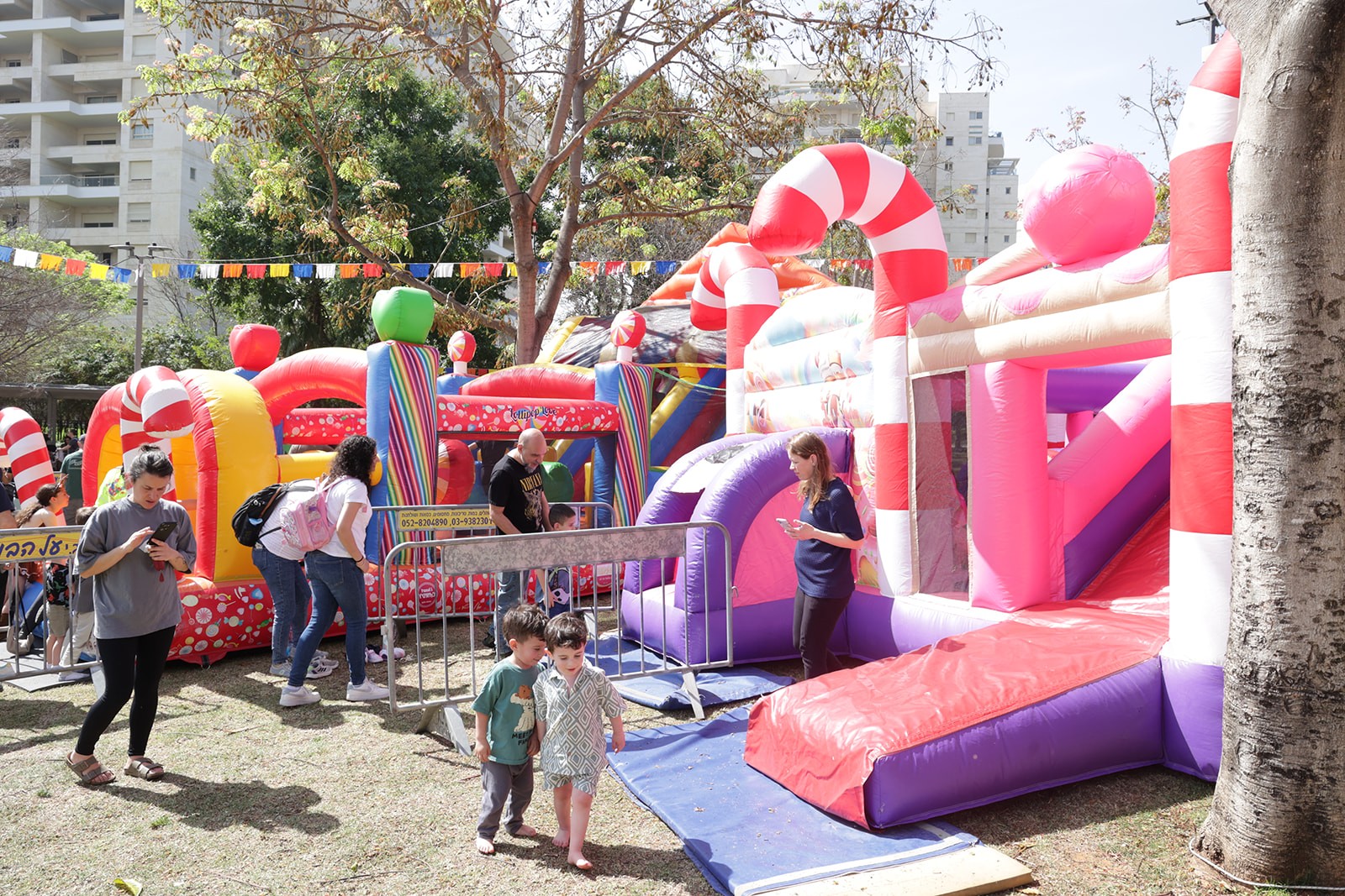 חגיגת פורים מתוקה וצבעונית בקריית אונו