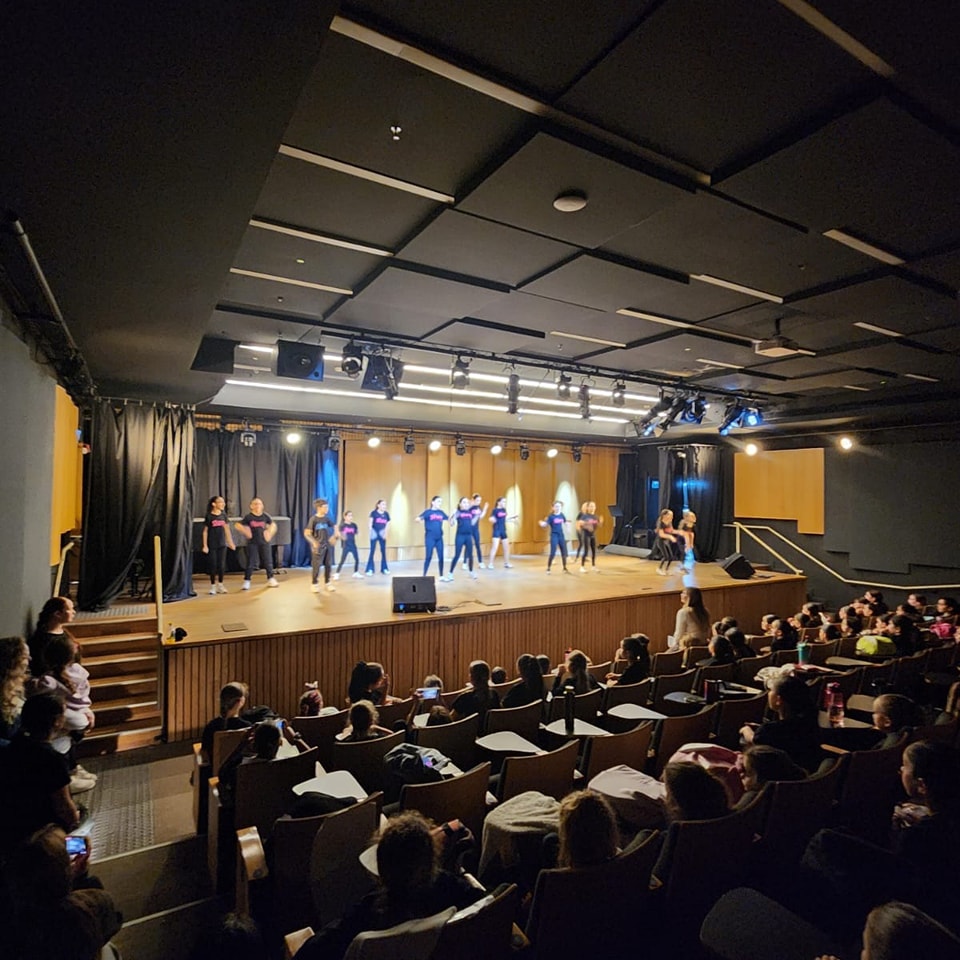כבשו את הבמה בכנס להקות Show השנתי