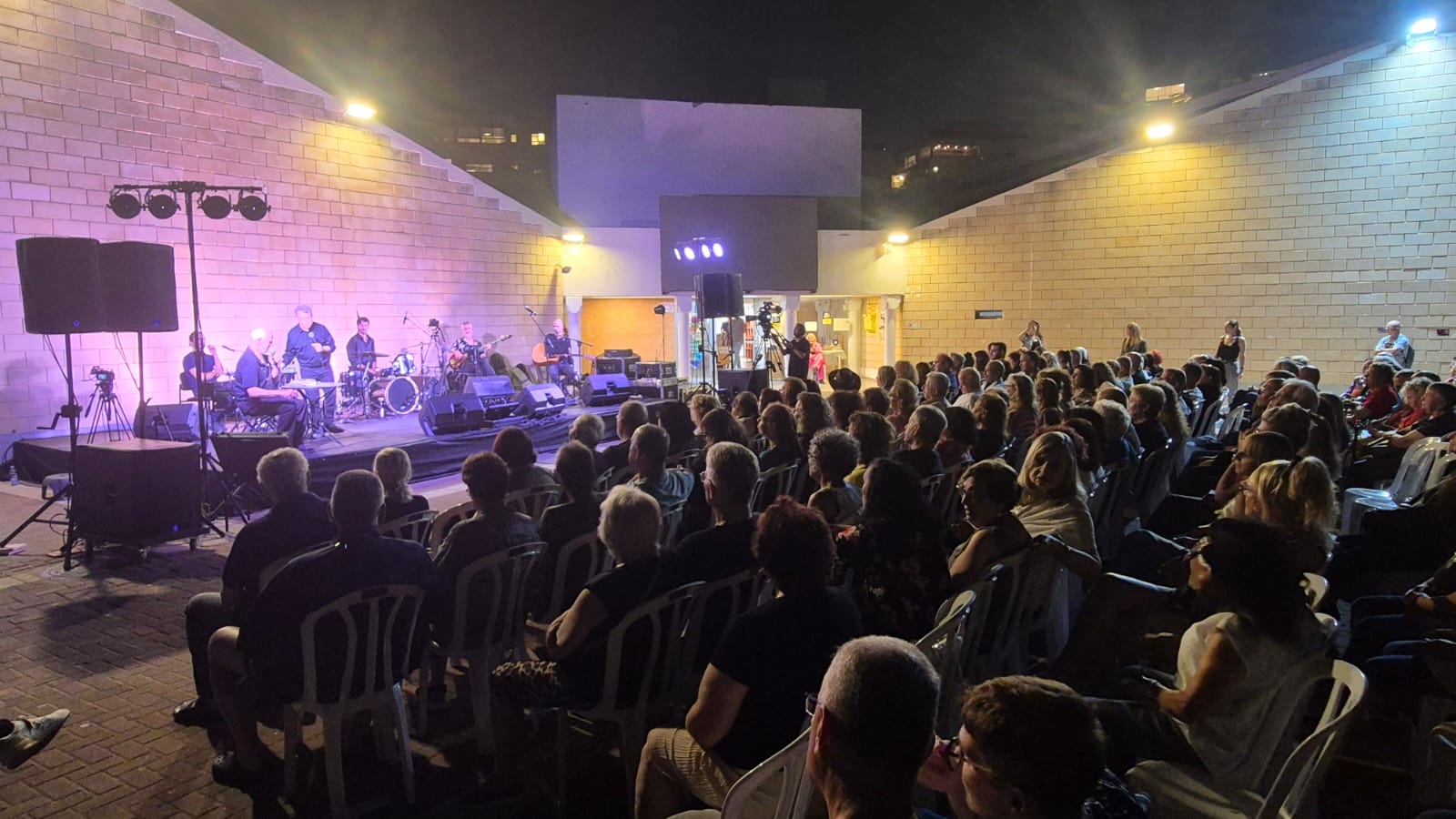 ערב המדעה ליוצרות שהונצחו ברחובות העיר