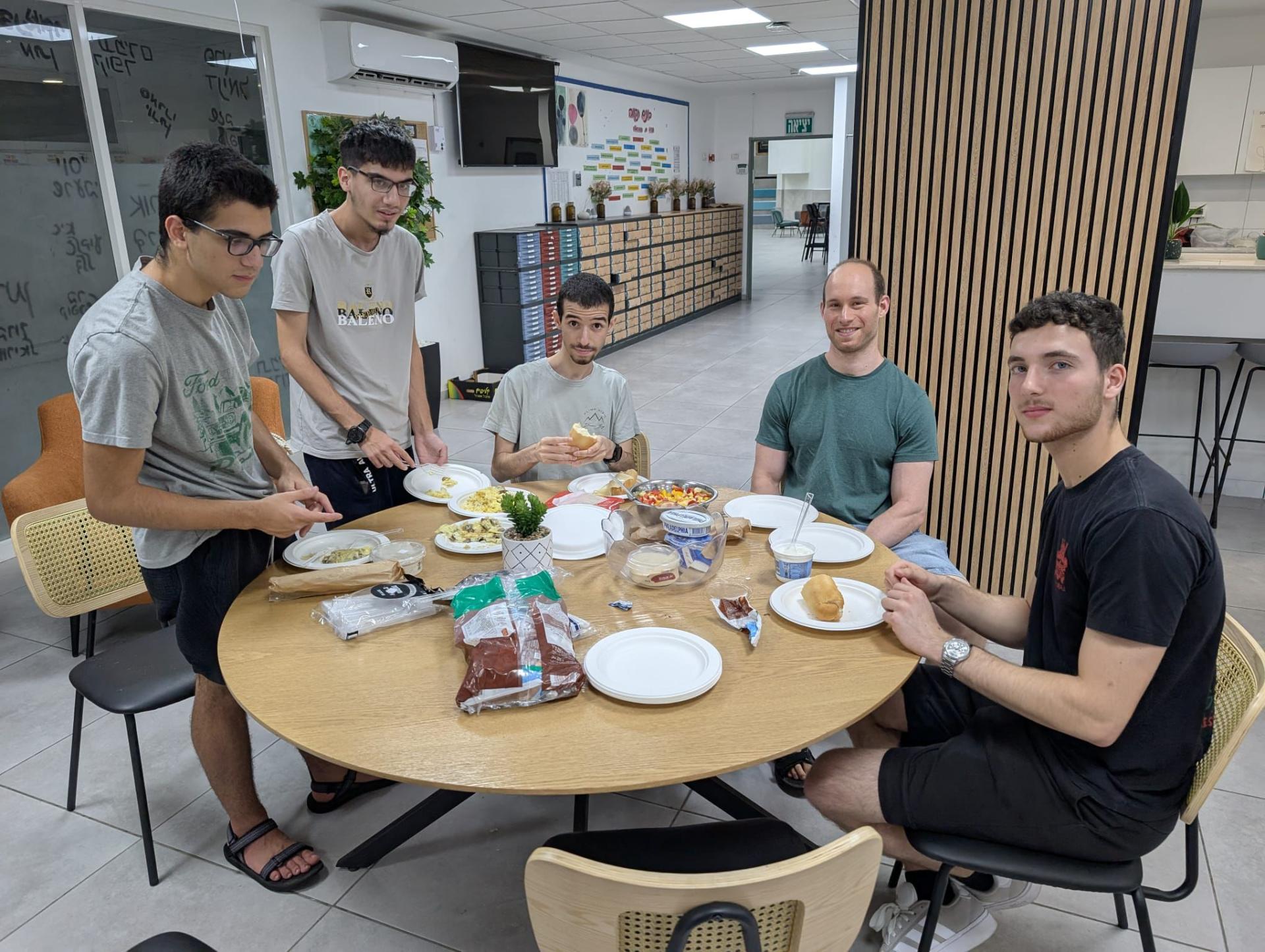 מהממד בתיכון בן צבי למדליה במדעי המחשב