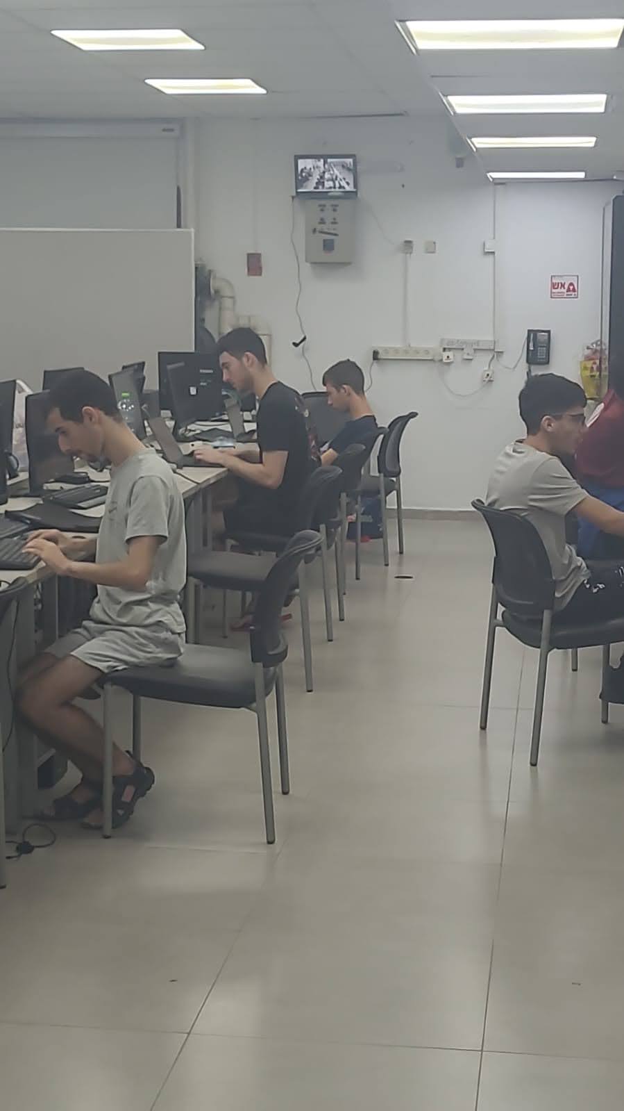 מהממד בתיכון בן צבי למדליה במדעי המחשב