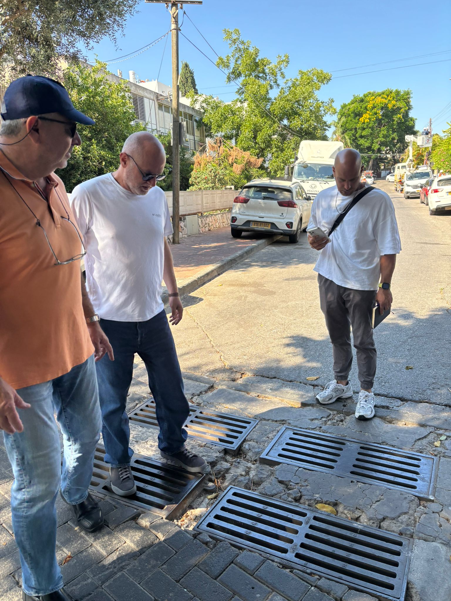 סיור עבודה באונו הוותיקה עירייה קשובה לשטח ולתושבים