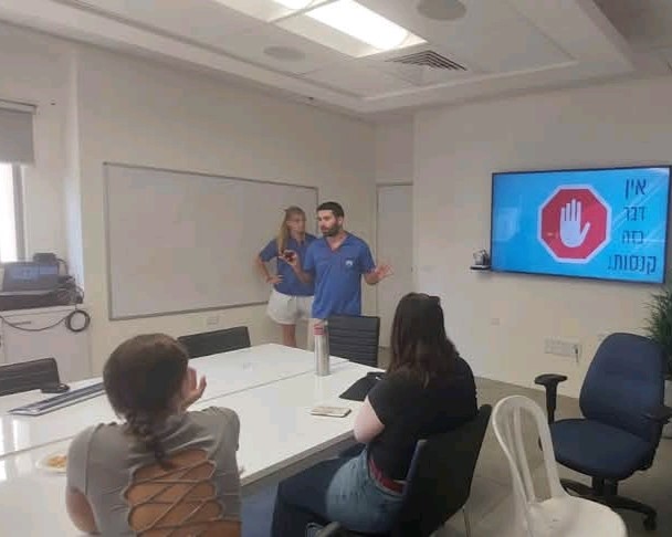 נערות מקריית אונו יוצאות לדרך חדשה בתעסוקת הקיץ