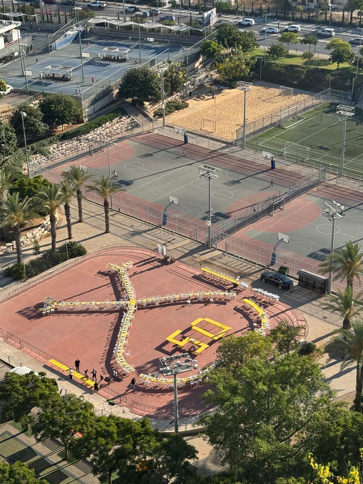 130 לוחות סמל אחד ומלכה אחת מרגשת במיוחד אירוע שחמט קהילתי מרגש במיוחד התקיים בספורטק קריית אונו