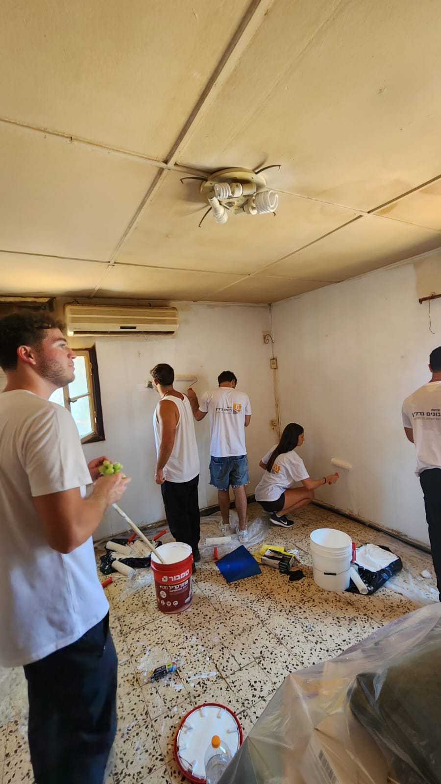 שיפוץ של תקווה שיתוף פעולה של האגף לשירותים חברתיים עם עמותת מבית לבית 