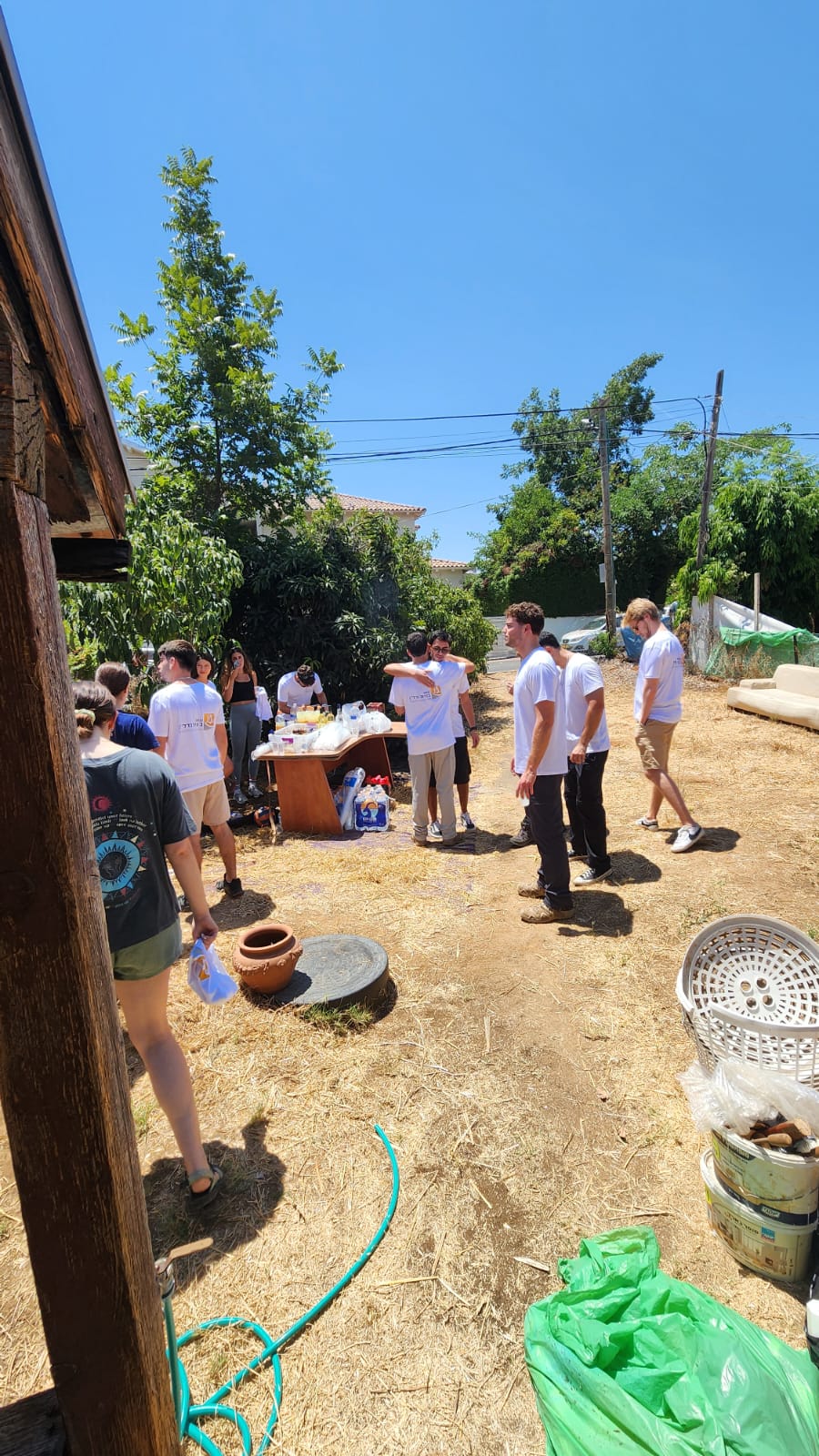 שיפוץ של תקווה שיתוף פעולה של האגף לשירותים חברתיים עם עמותת מבית לבית 