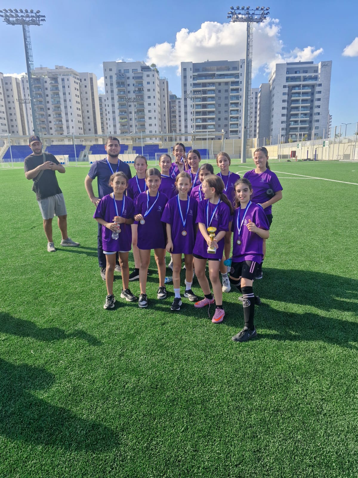 אגדות דשא: סיכום אליפויות בתי הספר היסודיים בכדורגל