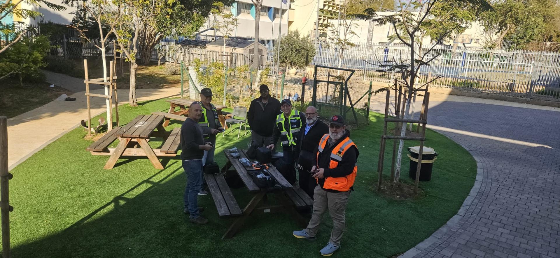 עיניים בשמיים: יחידת הרחפנים של קריית אונו סורקת את מוסדות החינוך בעיר
