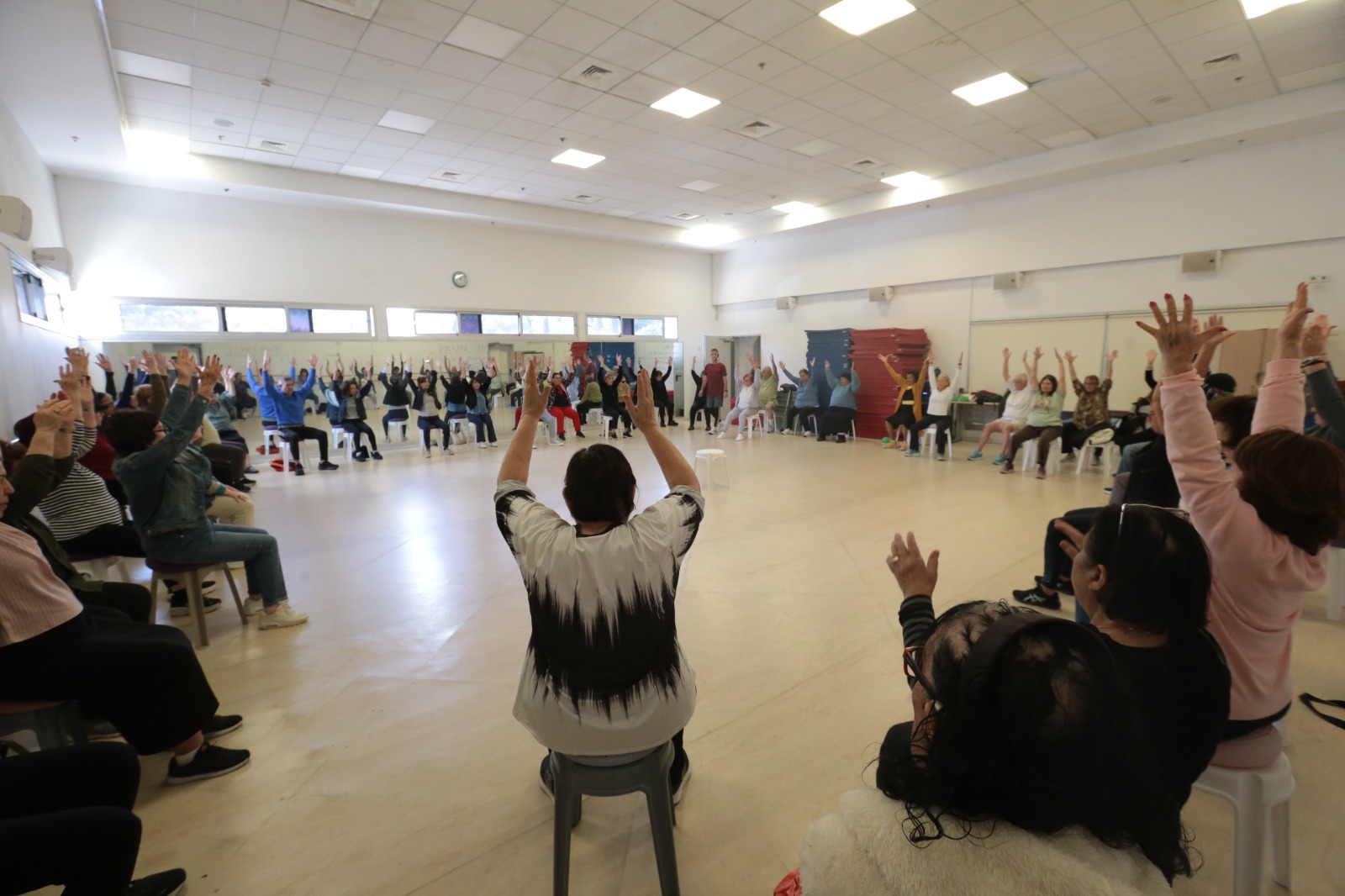 נומרו אונו: מאות גימלאים חגגו ביום ספורט עוצמתי בקריית אונו