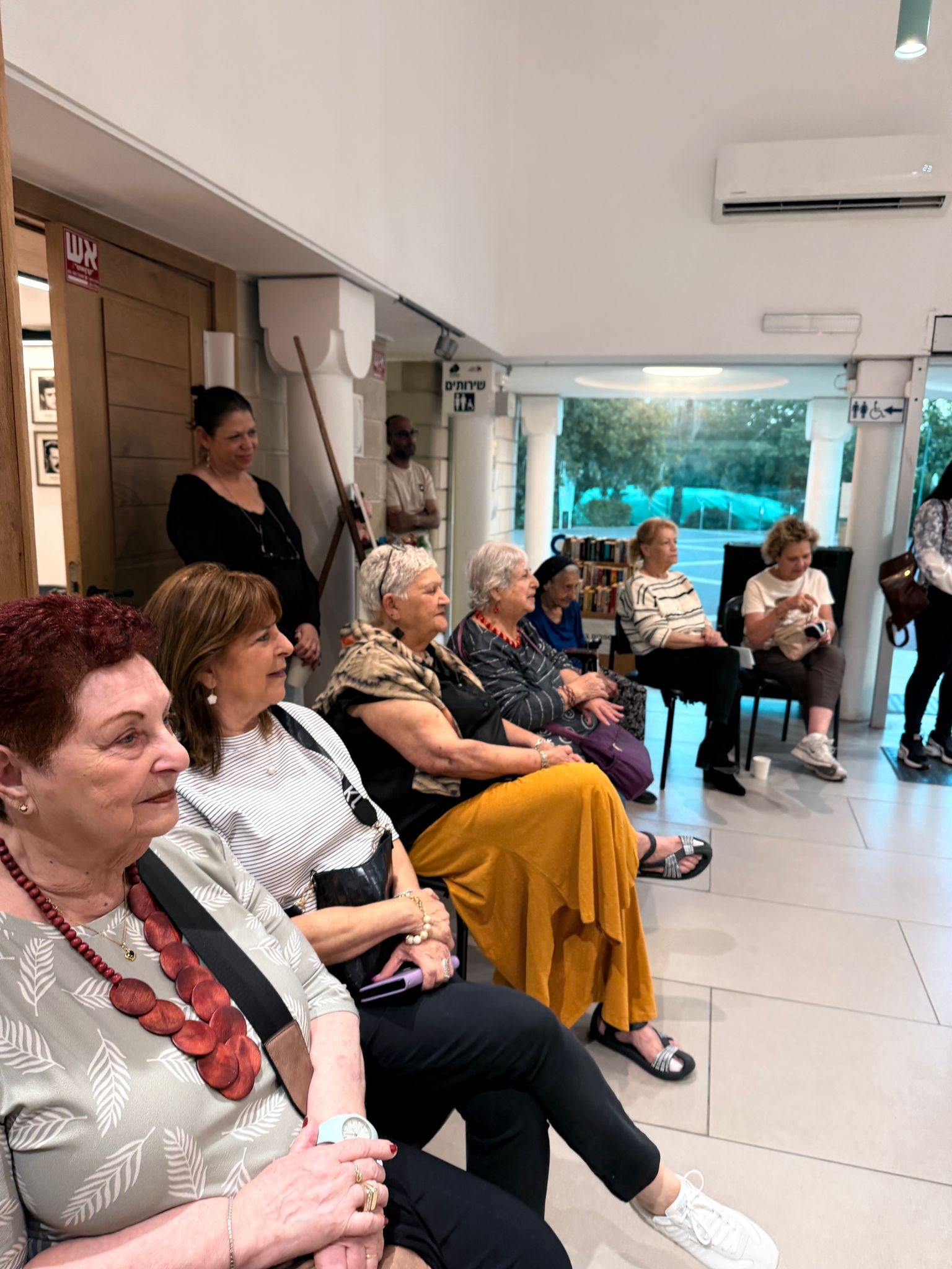 תערוכת האמנות המרגשת סיפורה של יצירה