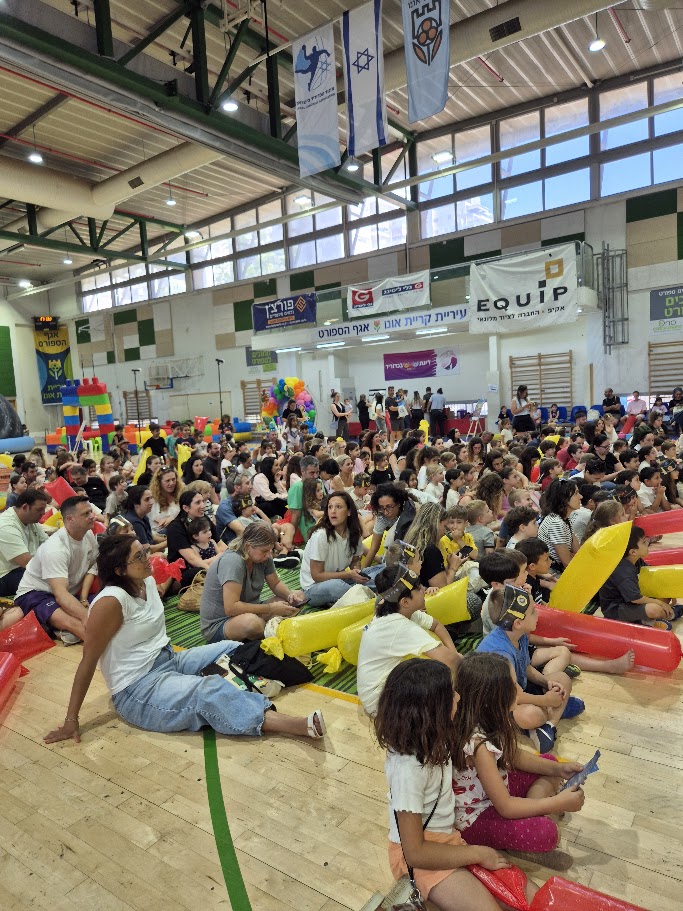 קריית אונו נערכת לקליטת ילדי וילדות כיתות א יותר מ־500 השתתפו באירוע העירוני